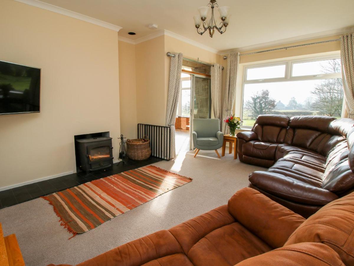 Bicton Lea Villa Acton  Exterior photo