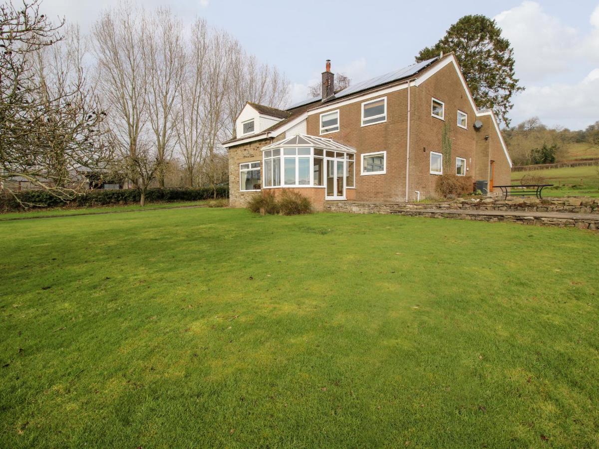Bicton Lea Villa Acton  Exterior photo